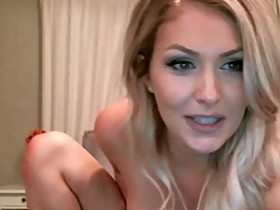 Cheating Wife Babe Fuck's High School Sweetheart on Webcam